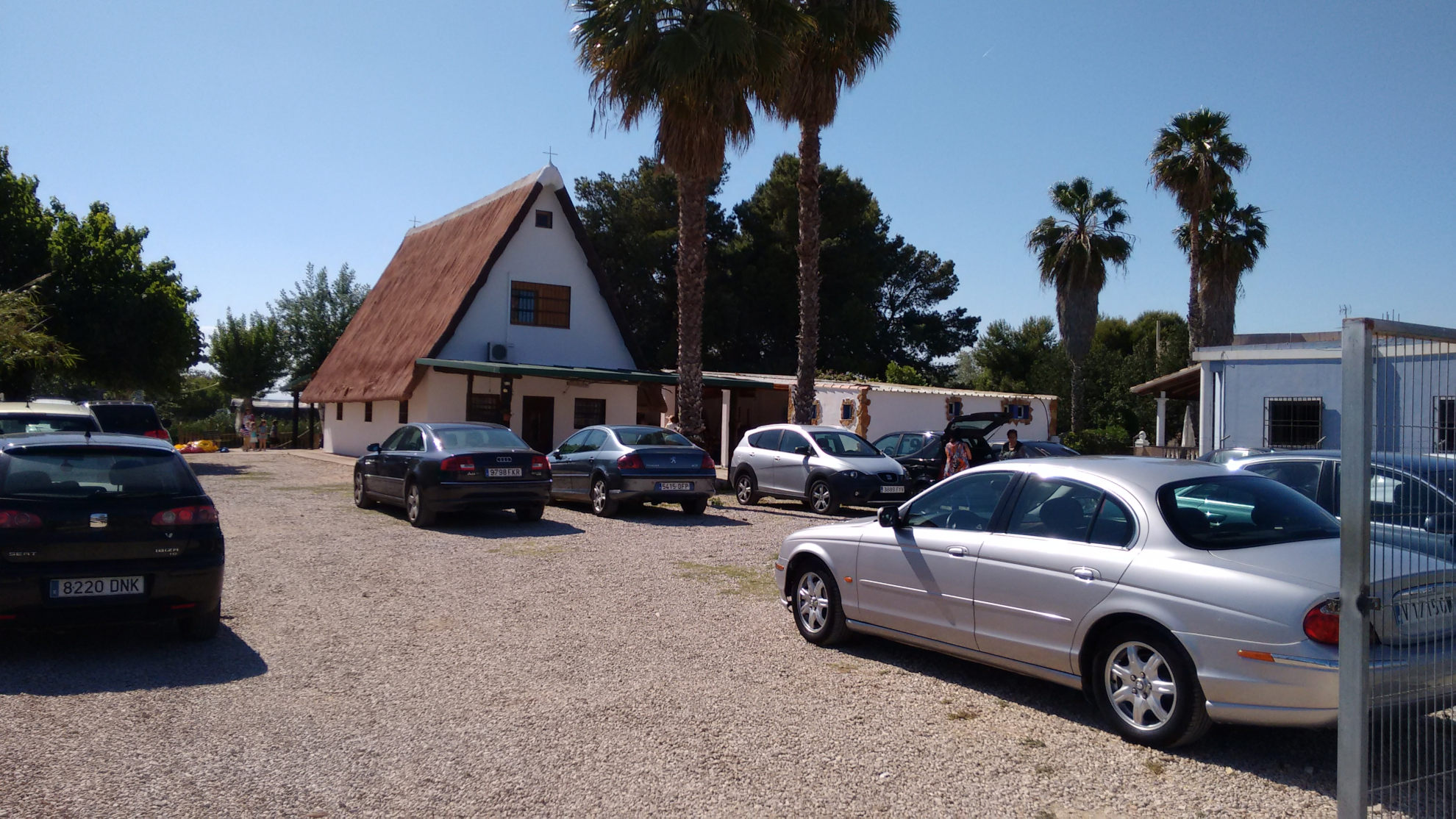 Aparcamiento privado de La Barraca del Roig